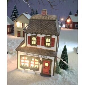 VTG Original Dept 56 "ANN SHAW TOYS" New England Village 7.5”x4” Lighted EUC